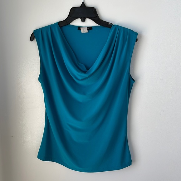 Jennie & Marlis Tops - Jennie & Marlis sleeveless teal print shell tank with cowl neck